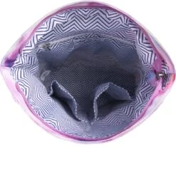 YLX Original Rugzak Voor Kinderen. Tie Dye Paars. Gemaakt Van Gerecycled Plastic. Gerecyclede Plastic Flessen. Eco-vriendelijk. Schooltas - Rugzak - Meisjes - Meiden -Optimaal Reisopslag Winkel 1137x1200 3