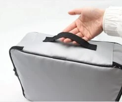 SONTRIX Brandwerende Koffer - Waterdicht - Brandwerend - Brandwerende Tas - Waterdichte Tas - Brandwerende Documententas - Tas - Handtas - Zwart -Optimaal Reisopslag Winkel 1200x1003