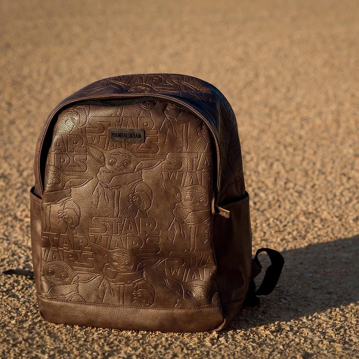 Star Wars The Mandalorian - Rugzak - Baby Yoda - Hoogte 45cm Star Wars The Mandalorian - Rugzak - Baby Yoda - Hoogte 45cm -Optimaal Reisopslag Winkel 1200x1200 1548