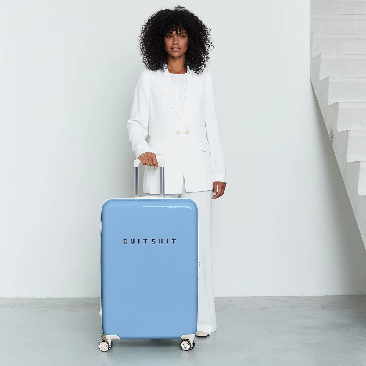 SUITSUIT - Fabulous Fifties - Alaska Blue - Reiskoffer (76 cm) SUITSUIT - Fabulous Fifties - Alaska Blue - Reiskoffer (76 Cm) -Optimaal Reisopslag Winkel 1200x1200 325
