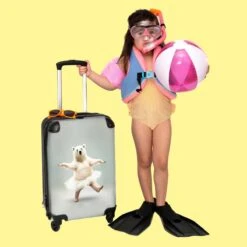 NoBoringSuitcases.com® Koffer - IJsbeer - Rok - Wit - Portret - Dieren - Trolley Op Wieltjes - Reiskoffer - Past Binnen 55x40x20 Cm En 55x35x25 Cm - Fotokoffer -Optimaal Reisopslag Winkel 1200x1200 501