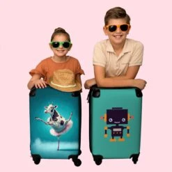 NoBoringSuitcases.com® Koffer - Koe - Ballet - Rok - Portret - Dieren - Trolley Op Wieltjes - Handbagagekoffer - Past Binnen 55x40x20 Cm En 55x35x25 Cm - Reiskoffer -Optimaal Reisopslag Winkel 1200x1200 517