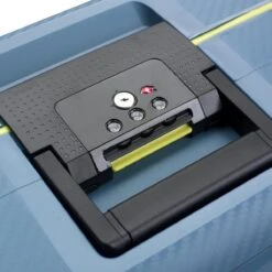 CarryOn Steward TSA Reiskoffer - 65cm Trolley Met Kliksloten - Dubbele Wielen - Blauw 11 CarryOn Steward TSA Reiskoffer - 65cm Trolley Met Kliksloten - Dubbele Wielen - Blauw -Optimaal Reisopslag Winkel 1200x1200 595