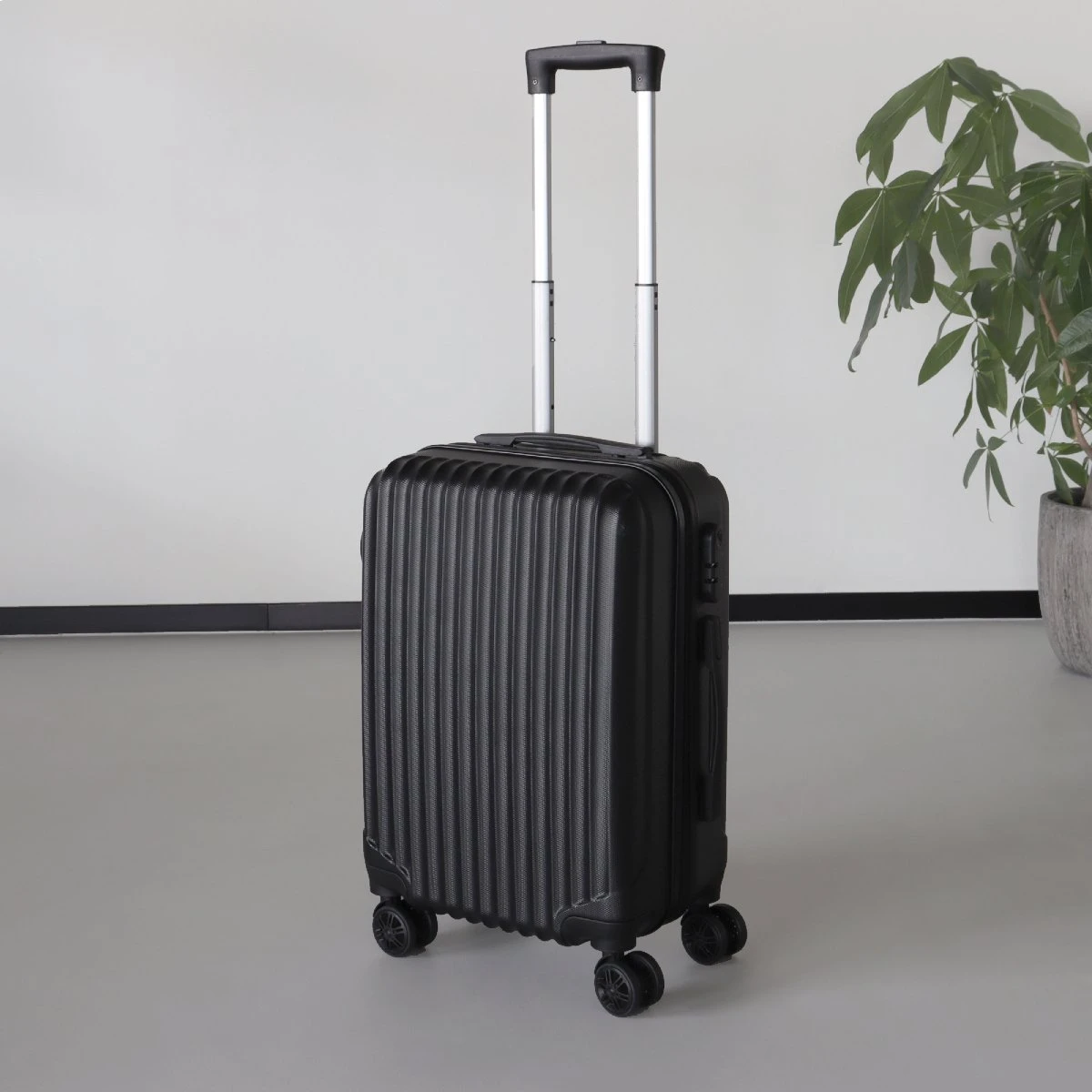 Handbagage koffer 55cm zwart 4 wielen trolley met pin slot Handbagage Koffer 55cm Zwart 4 Wielen Trolley Met Pin Slot -Optimaal Reisopslag Winkel 1200x1200 606