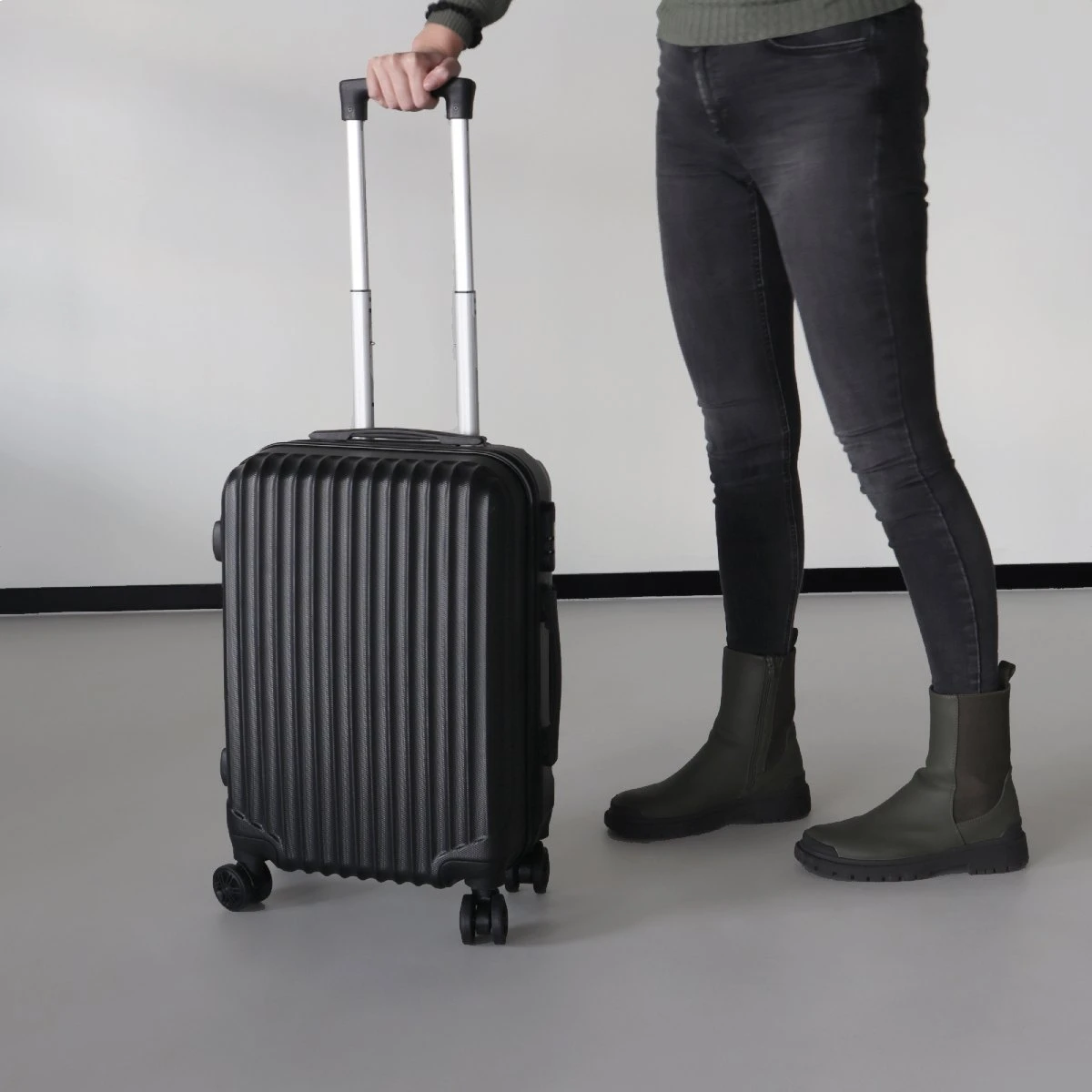 Handbagage koffer 55cm zwart 4 wielen trolley met pin slot Handbagage Koffer 55cm Zwart 4 Wielen Trolley Met Pin Slot -Optimaal Reisopslag Winkel 1200x1200 610