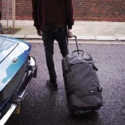 Eastpak TRANVERZ M Reiskoffer (67 X 35.5 X 30 Cm) - Black Denim 12 Eastpak TRANVERZ M Reiskoffer (67 X 35.5 X 30 Cm) - Black Denim -Optimaal Reisopslag Winkel 1200x1200 662