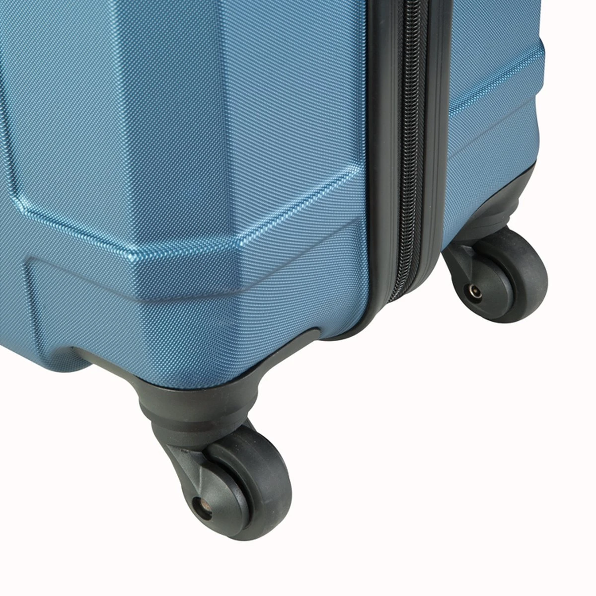 Princess Traveller Madeira - Reiskoffer - Donkerblauw - M - 66cm Princess Traveller Madeira - Reiskoffer - Donkerblauw - M - 66cm -Optimaal Reisopslag Winkel 1200x1200 689