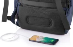 XD Design Bobby Soft - Anti-Diefstal Rugzak 16 Liter - Navy -Optimaal Reisopslag Winkel 1200x776 2