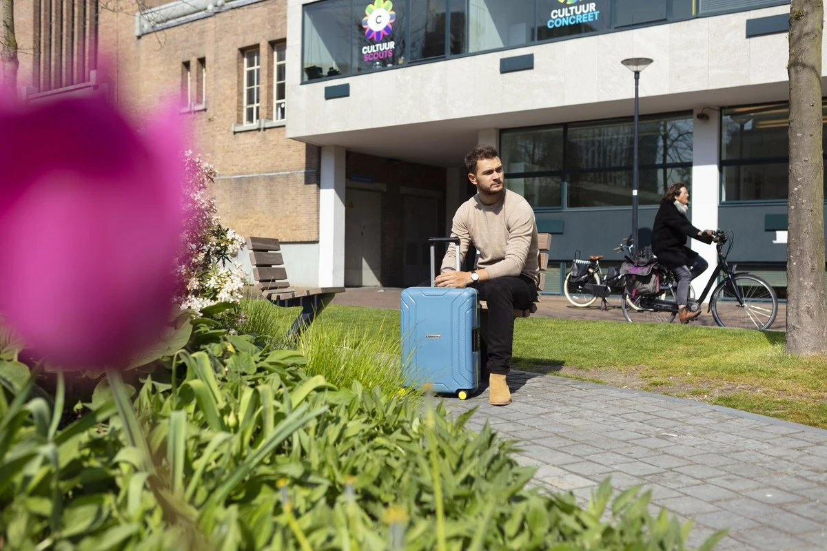 CarryOn Steward TSA Reiskoffer - 65cm Trolley met kliksloten - Dubbele wielen - Blauw CarryOn Steward TSA Reiskoffer - 65cm Trolley Met Kliksloten - Dubbele Wielen - Blauw -Optimaal Reisopslag Winkel 1200x800 42
