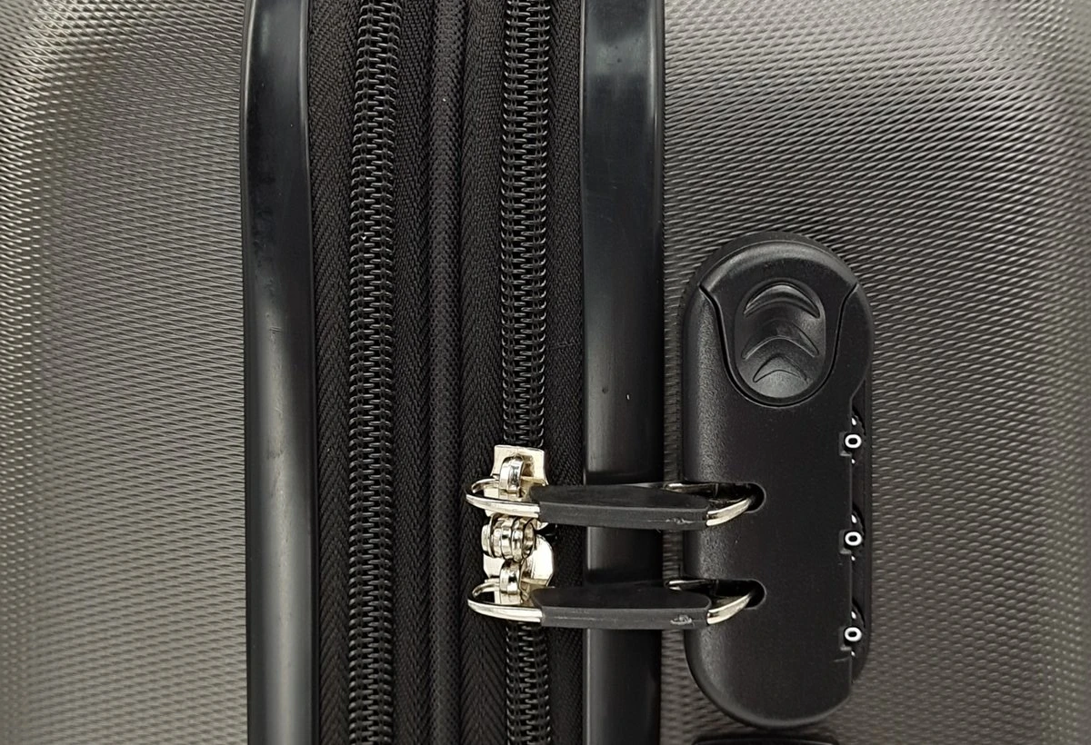 SB Travelbags kofferset - 2 delige 'Expandable' koffer - Donker Grijs - 65cm/55cm SB Travelbags Kofferset - 2 Delige 'Expandable' Koffer - Donker Grijs - 65cm/55cm -Optimaal Reisopslag Winkel