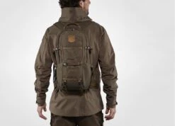 Fjallraven Fjällräven Lappland Hike 15 Liter - Dark Olive -Optimaal Reisopslag Winkel 1200x867 2
