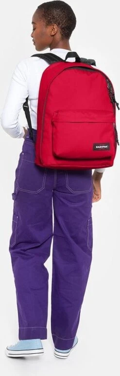 Eastpak OUT OF OFFICE Rugzak, 27 Liter, 13.3 Inch Laptopvak - Sailor Red -Optimaal Reisopslag Winkel 384x1200 3