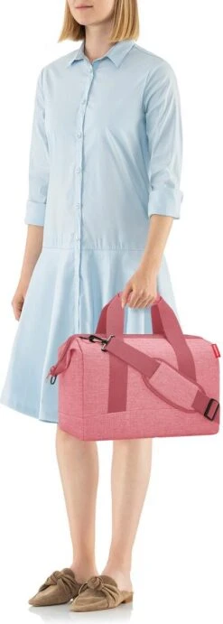 Reisenthel Allrounder M Reistas Sporttas - 18L - Twist Berry Roze -Optimaal Reisopslag Winkel 429x1200 2