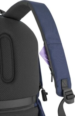 XD Design Bobby Soft - Anti-Diefstal Rugzak 16 Liter - Navy -Optimaal Reisopslag Winkel 776x1200 3