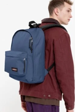 Eastpak OUT OF OFFICE Rugzak, 27 Liter, 13.3 Inch Laptopvak - Powder Pilot -Optimaal Reisopslag Winkel 798x1200 9