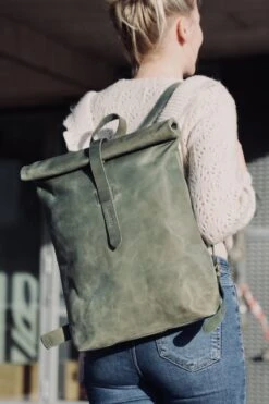 Beocca - Leren Rugzak Mavis Groen - 15" Laptoptas -Optimaal Reisopslag Winkel 800x1200 68