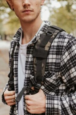 LAYSTON. - 45L Sport School Werk Rugtas - Sport Rugzak - Tactical Backpack - Waterafstotend - Camo Groen -Optimaal Reisopslag Winkel 800x1200 78