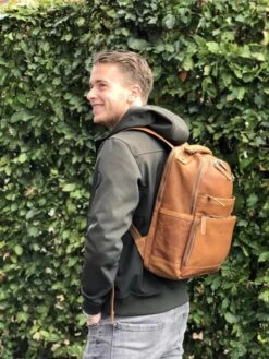 Chesterfield Bags Leren Laptop Rugzak Austin Bruin -Optimaal Reisopslag Winkel 900x1200 30