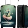 NoBoringSuitcases.com® Koffer Groot - Krokodil - Kroon - Goud - Ballet - Portret - Trolley Koffer Met TSA-slot - Met Wielen - 90 Liter - Reiskoffer - 66 Cm -Optimaal Reisopslag Winkel 985x1200 10